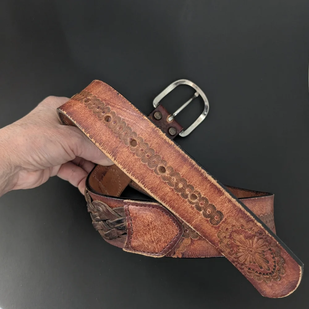 Vintage Leegin USA Full Grain Leather Western Tooled Floral Braided Belt Sz 30